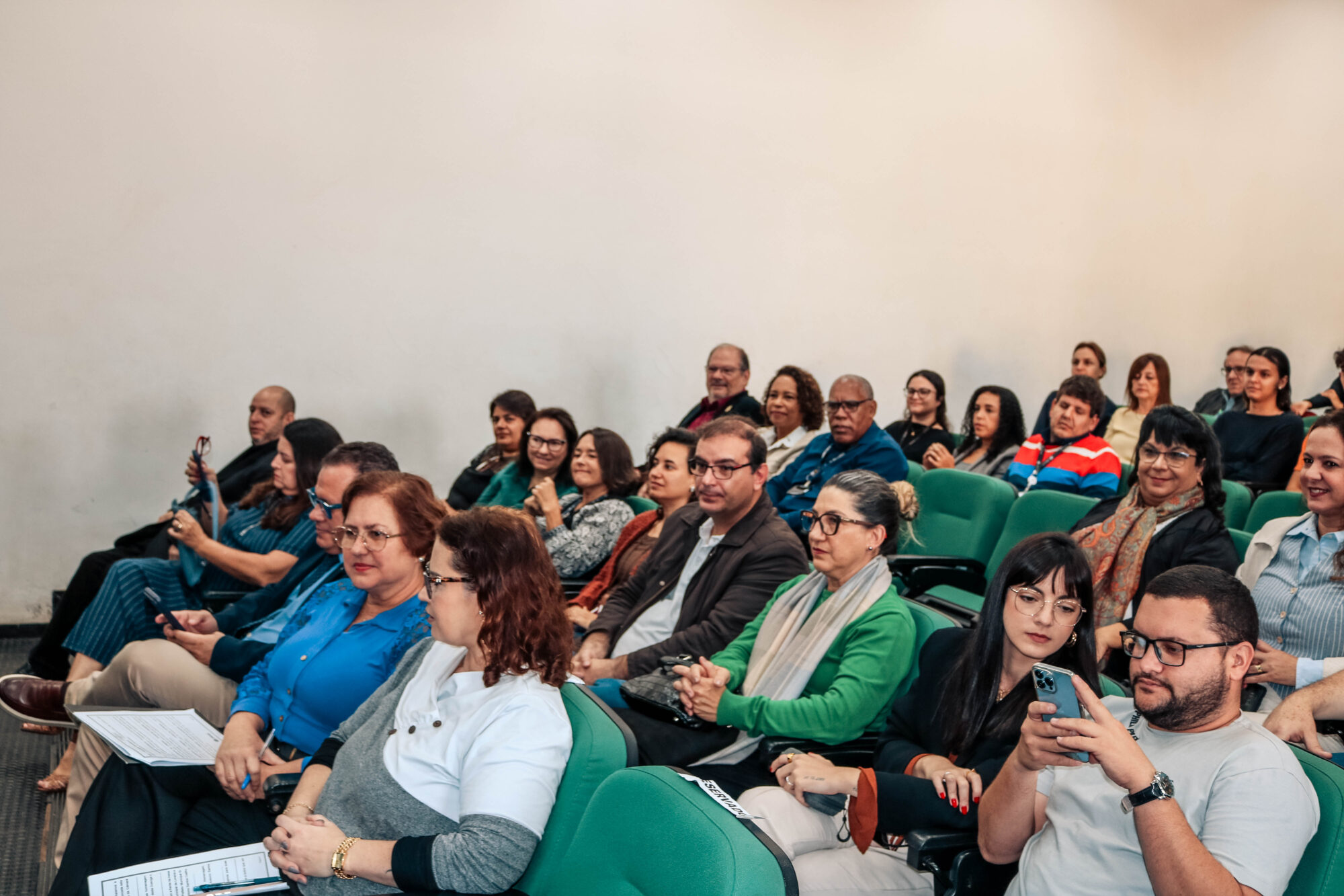 A cerimônia, reuniu autoridades, docentes, estudantes e pesquisadores que celebraram o legado acadêmico e social do professor Fernando