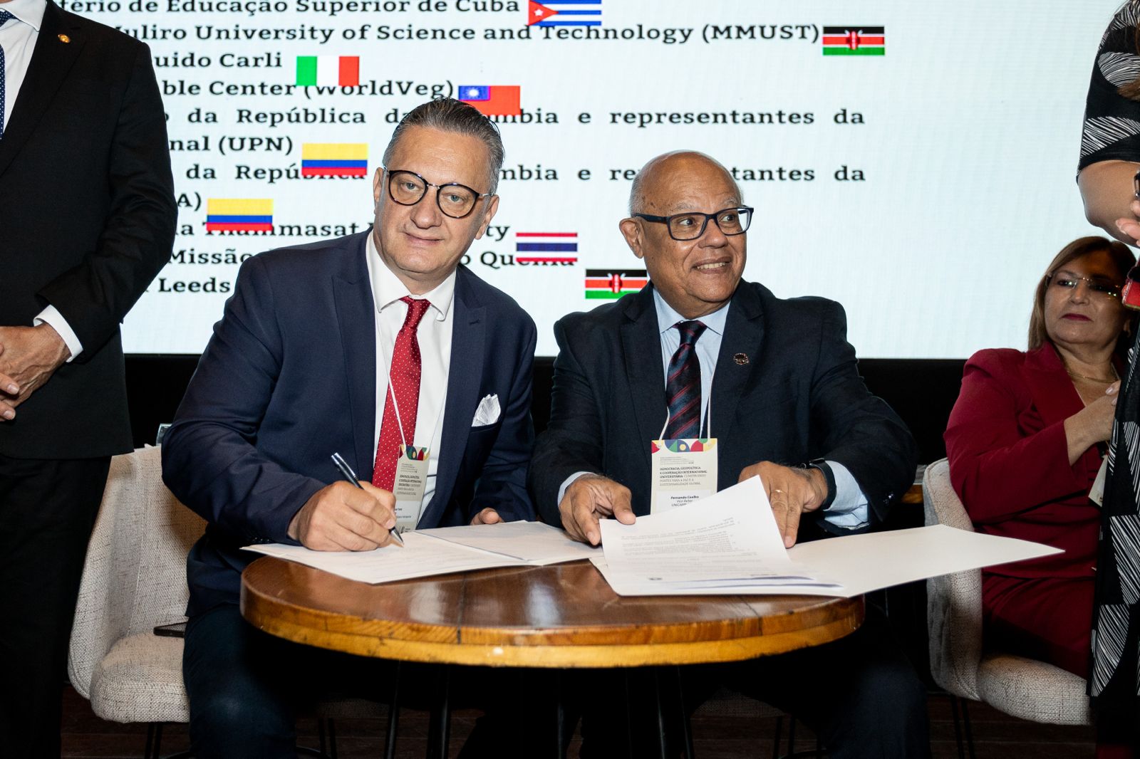 Unicamp firma acordo de cooperação com a Universidade de Mostar